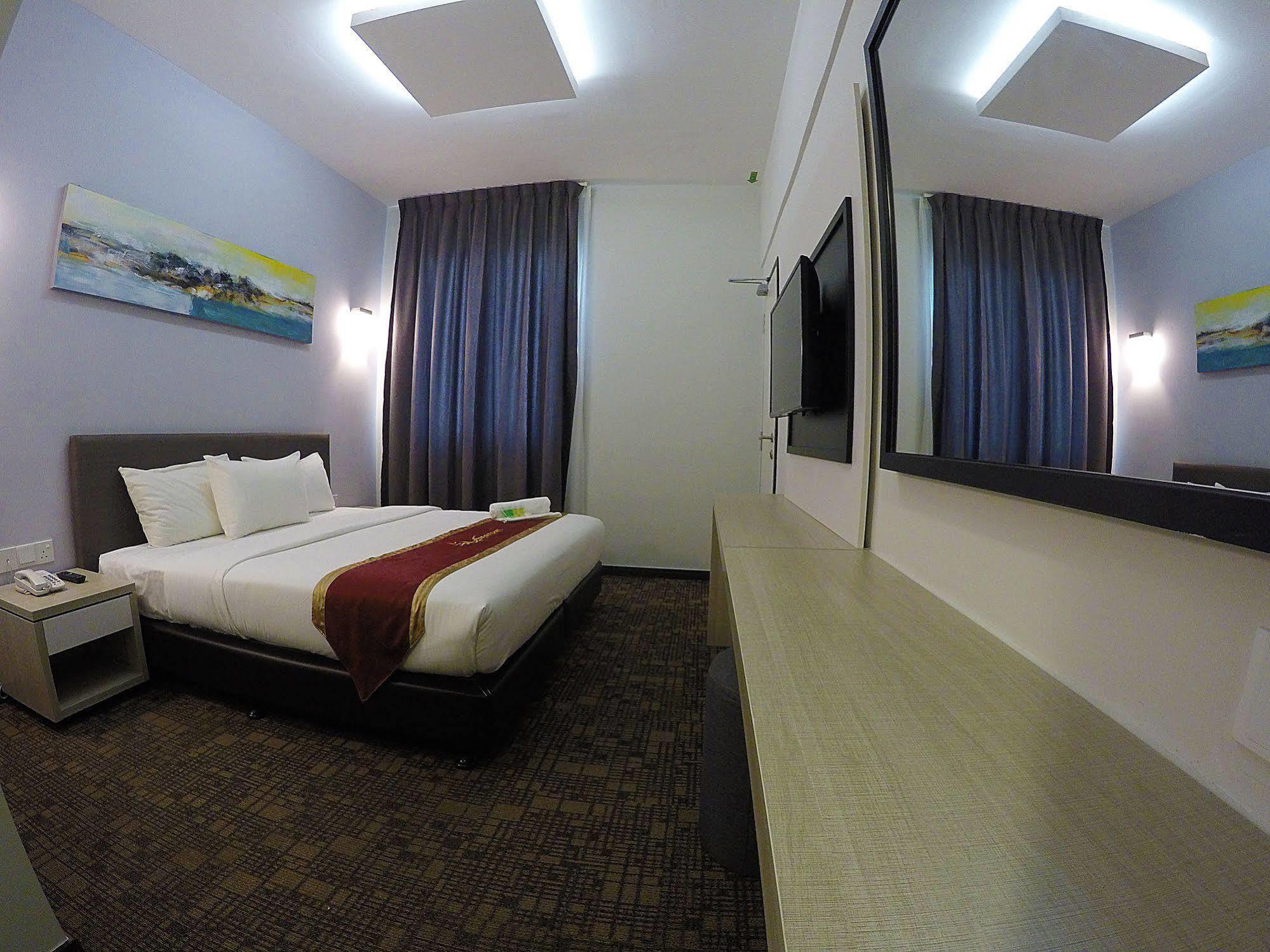 Amansari Hotel Nusajaya Nusajaya  Extérieur photo